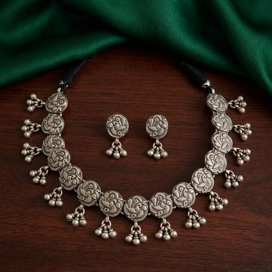 Vaibhavi Mayur Choker Set