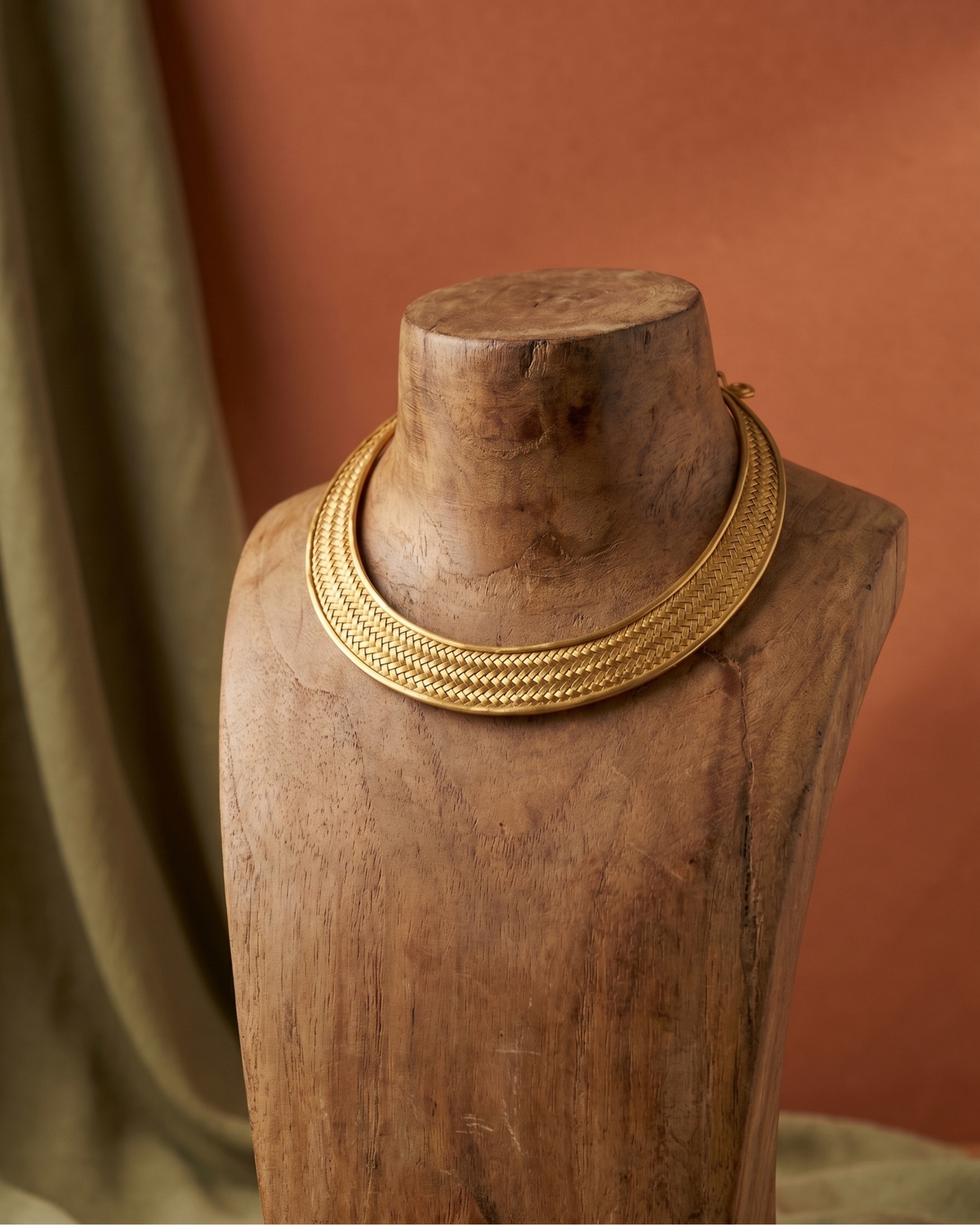 Rajwadi Gold Polish Silver Hasli