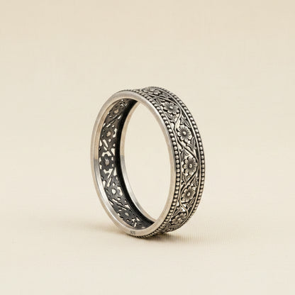 Vanyaa floral bangle