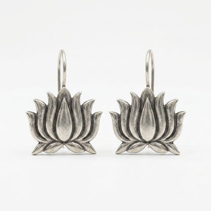 Aura Kamal Oxidised Silver Earrings