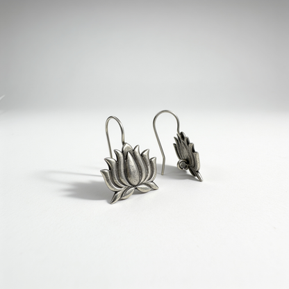 Aura Kamal Oxidised Silver Earrings