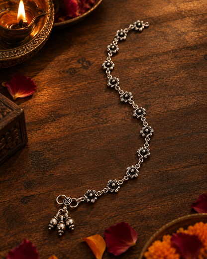 Kumud Floral Anklet