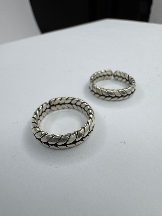 Aarohi Silver Toe Ring