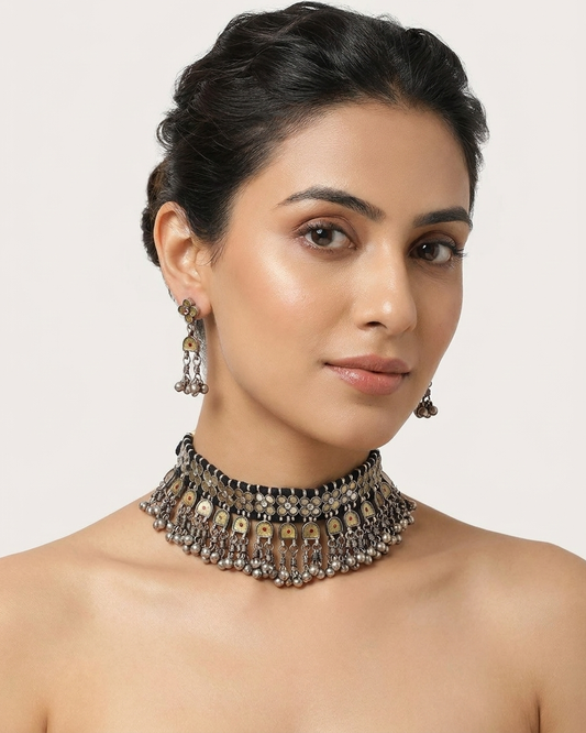 Noor Kundan stone choker set